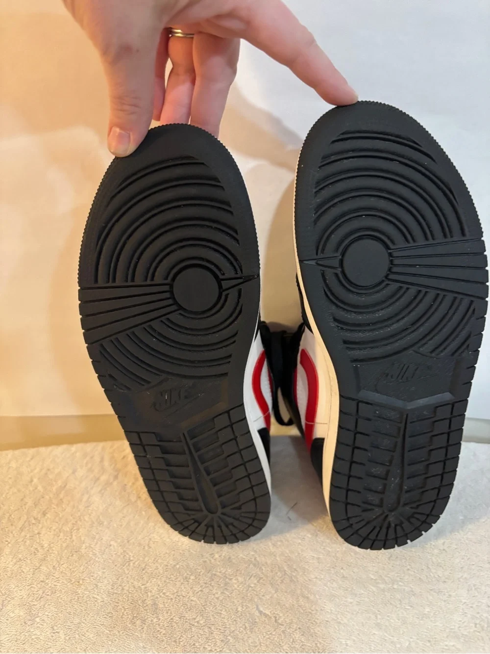 Jordan mid “bred